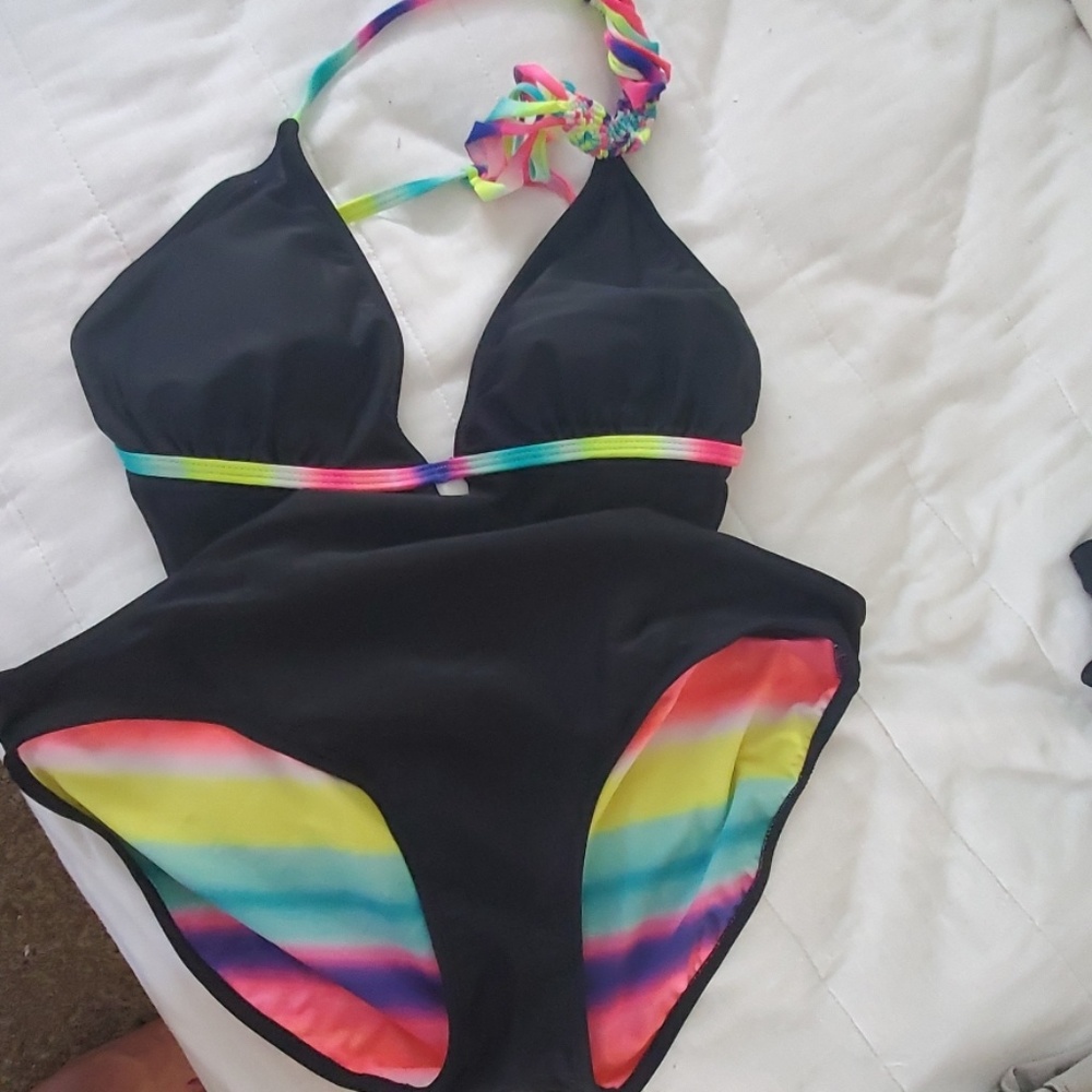 Bathing suit